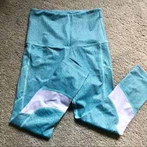 Zyia Active High Waisted cropped Leggings